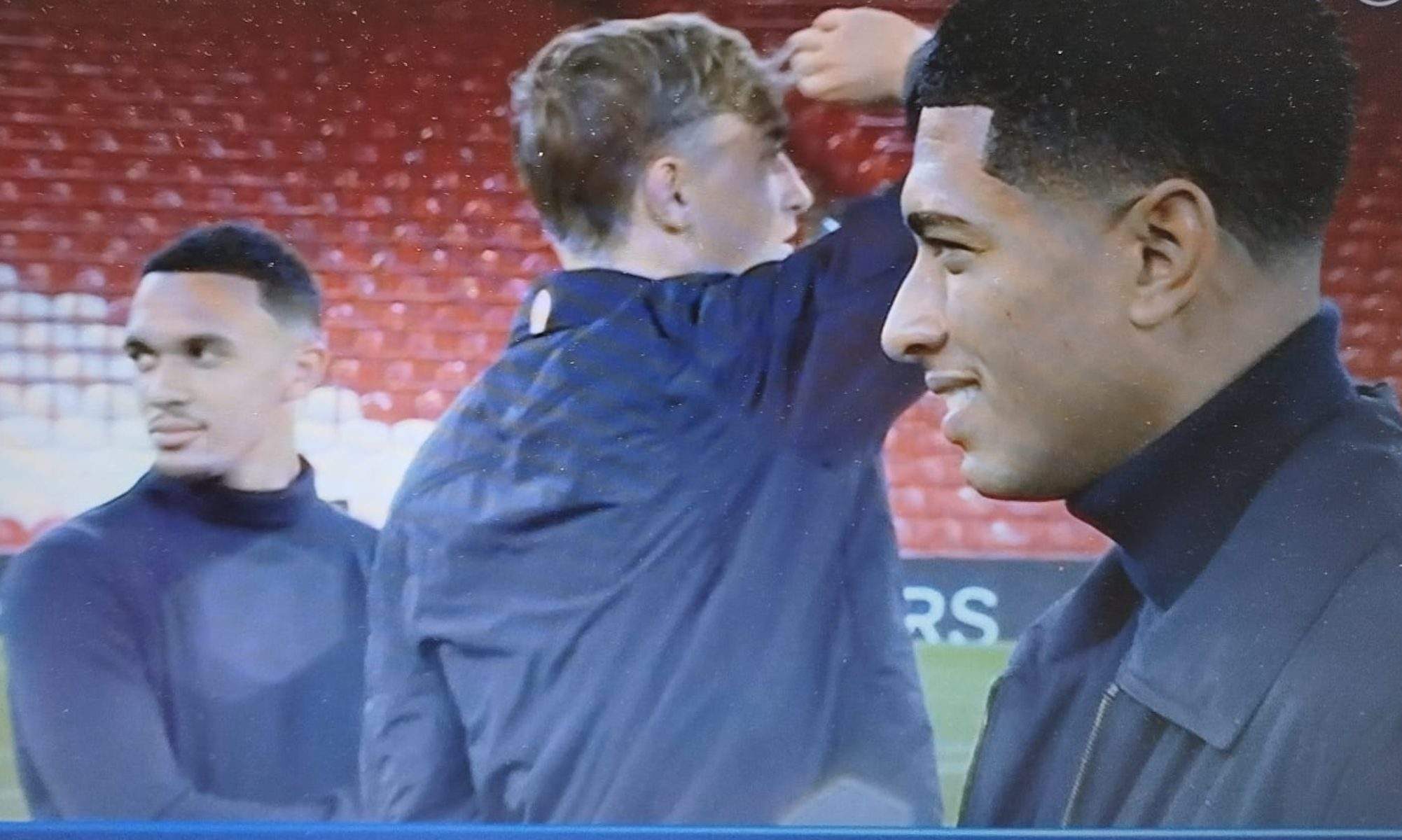 Bellingham pisó el terreno de juego en Anfield y lo comprobó