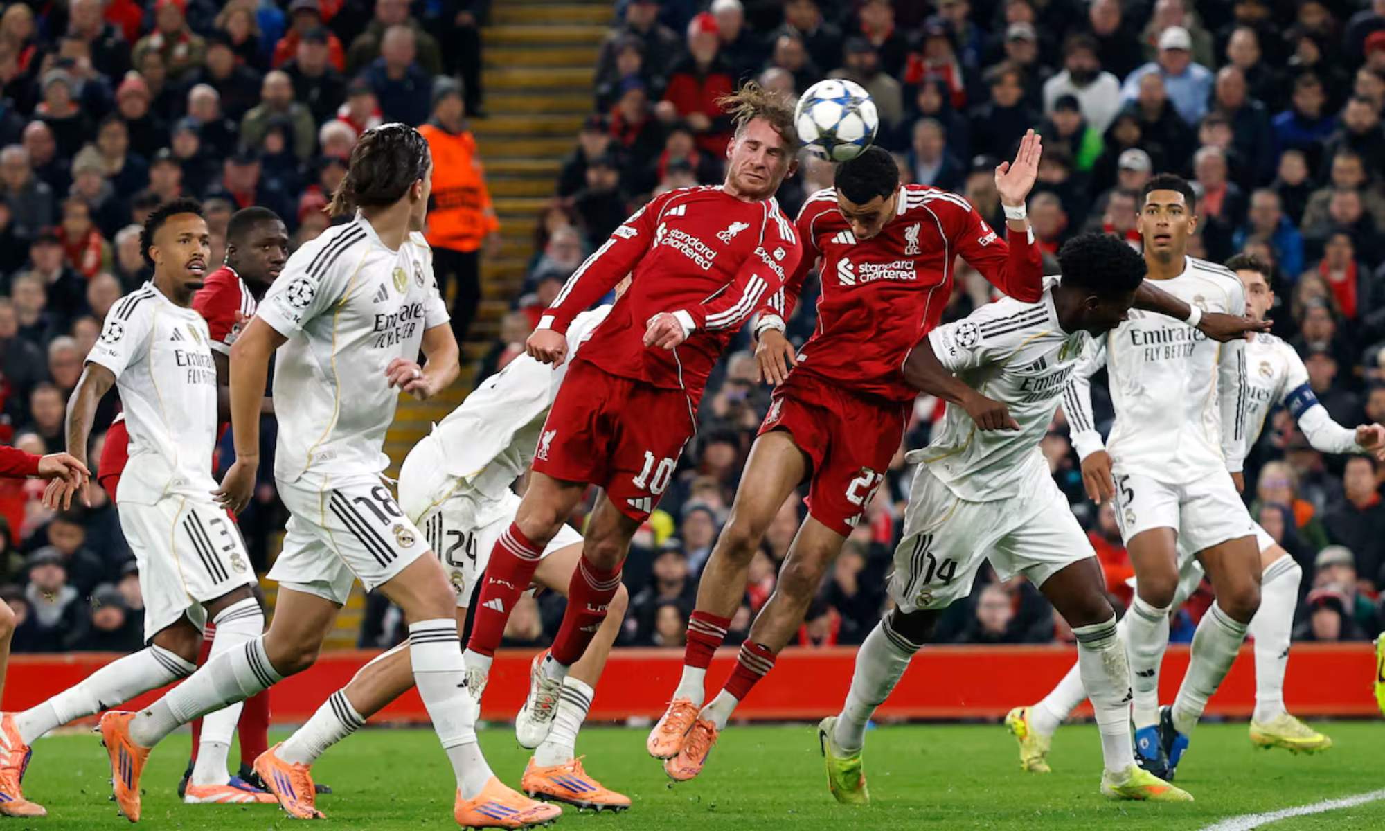 El Real Madrid ha recibido una sugerente oferta por un futbolista que no firmó un gran partido contra el Liverpool.