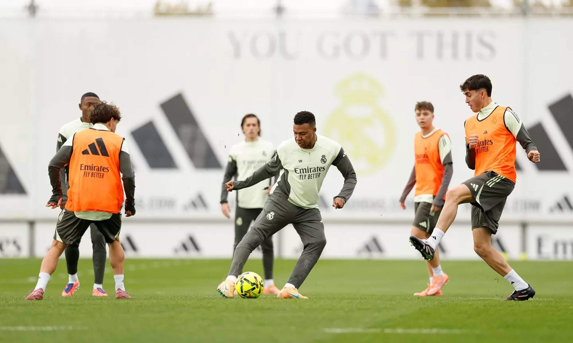 Puede regresar en el partido de Vallecas