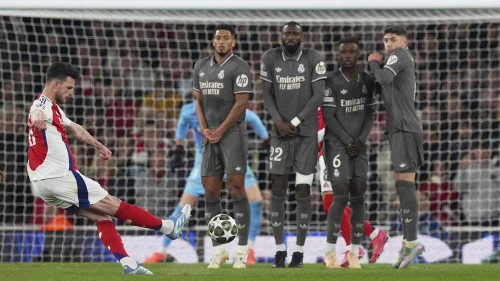 Declan Rice, en uno de sus goles -de falta directa- al Real Madrid el año pasado en los cuartos de Champions. Declan Rice, en uno de sus goles -de falta directa- al Real Madrid el año pasado en los cuartos de Champions.