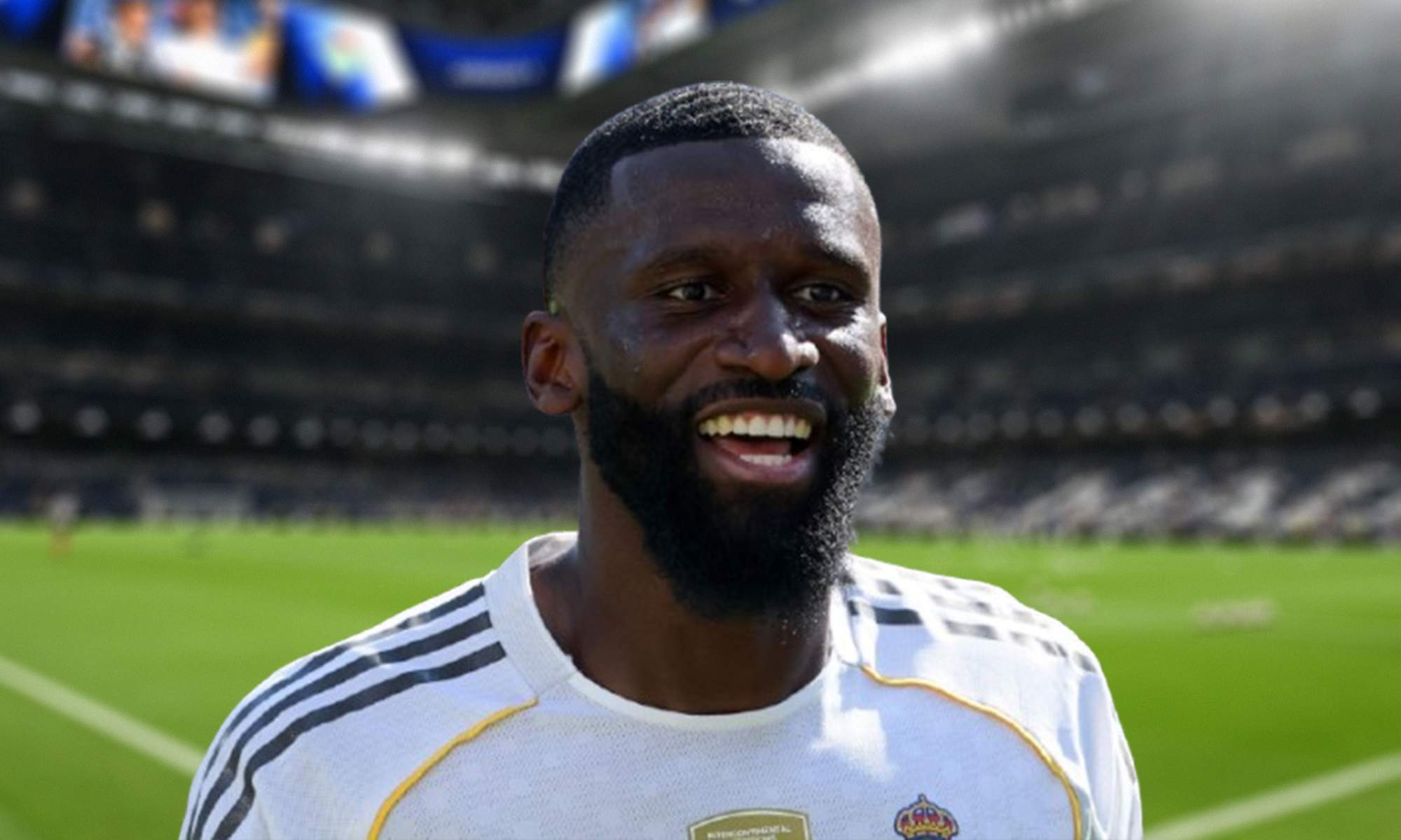 Antonio Rüdiger con la camiseta del Real Madrid y el Santiago Bernabéu. 