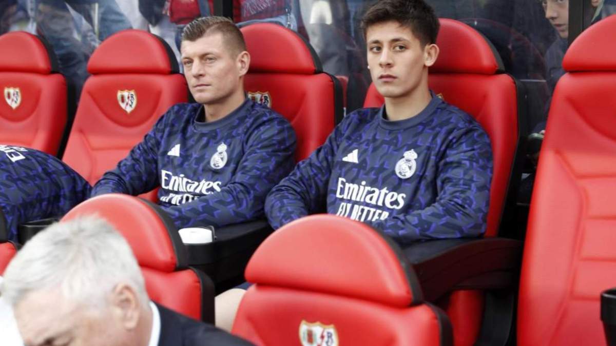 Toni Kroos y Arda Güler