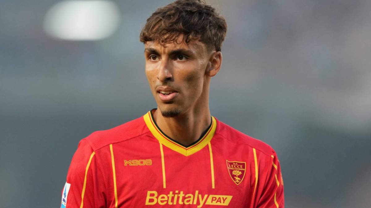 Tiago Gabriel durante un partido con el Leece Tiago Gabriel durante un partido con el Leece