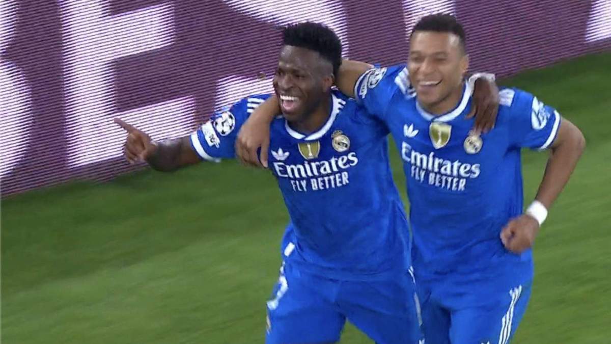 Mbappé y Vinicius celebran el cuarto