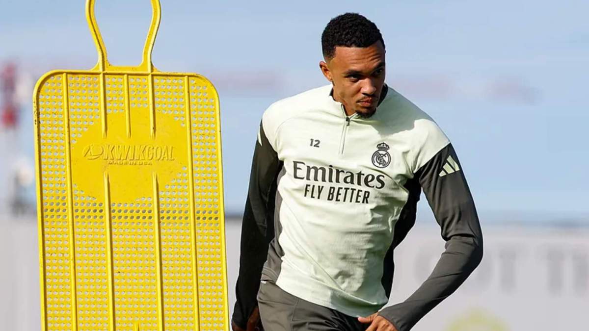 Trent Alexander-Arnold, durante un entrenamiento reciente en la Ciudad Deportiva de Valdebebas.
