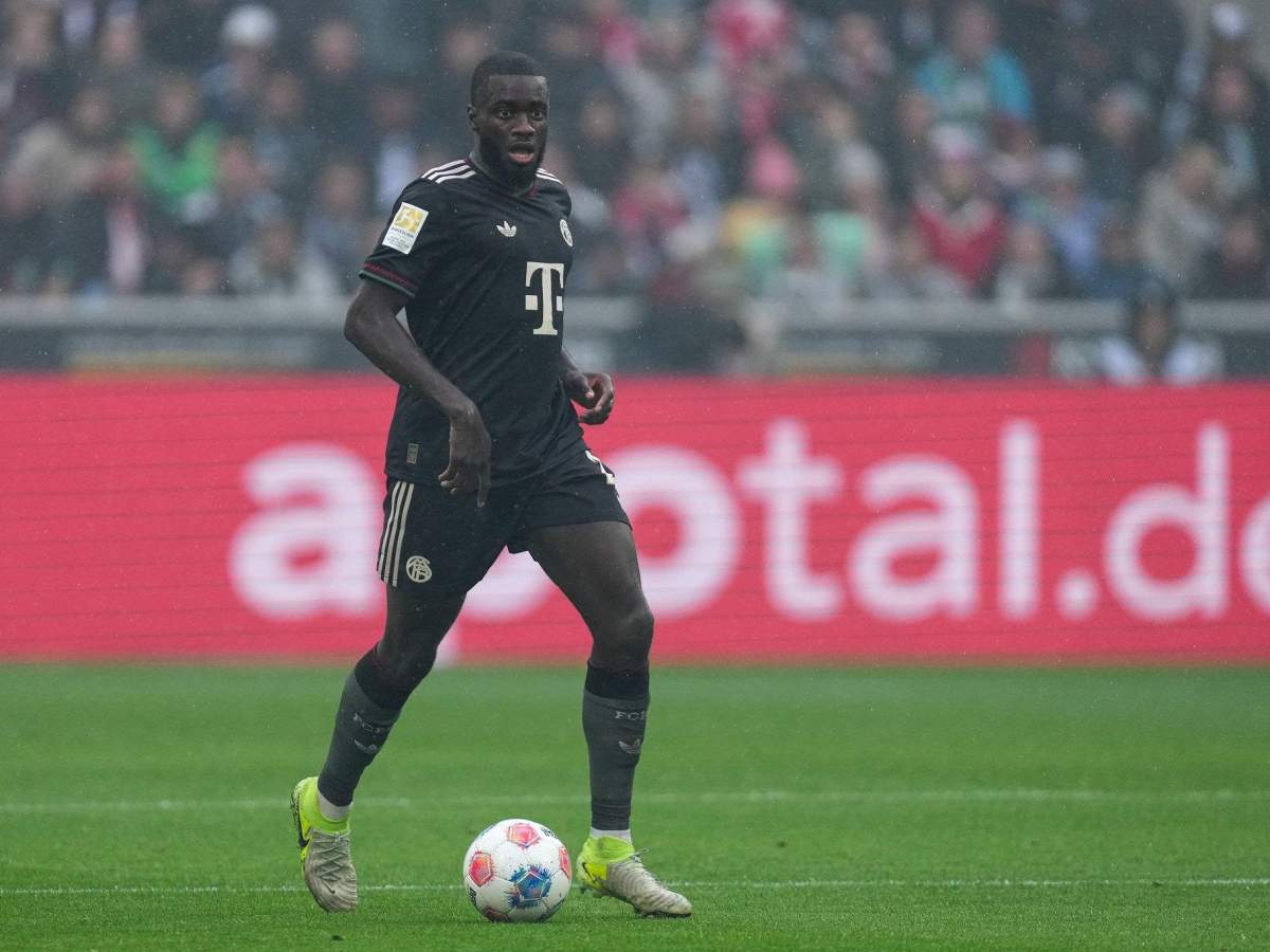 Upamecano jugando un partido con el Bayern Múnich. Upamecano jugando un partido con el Bayern Múnich.