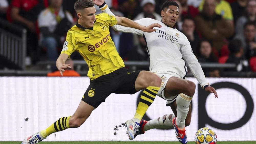 Nico Schlotterbeck y Jude Bellingham, durante un encuentro en Champions League entre el Borussia Dortmund y el Real Madrid.