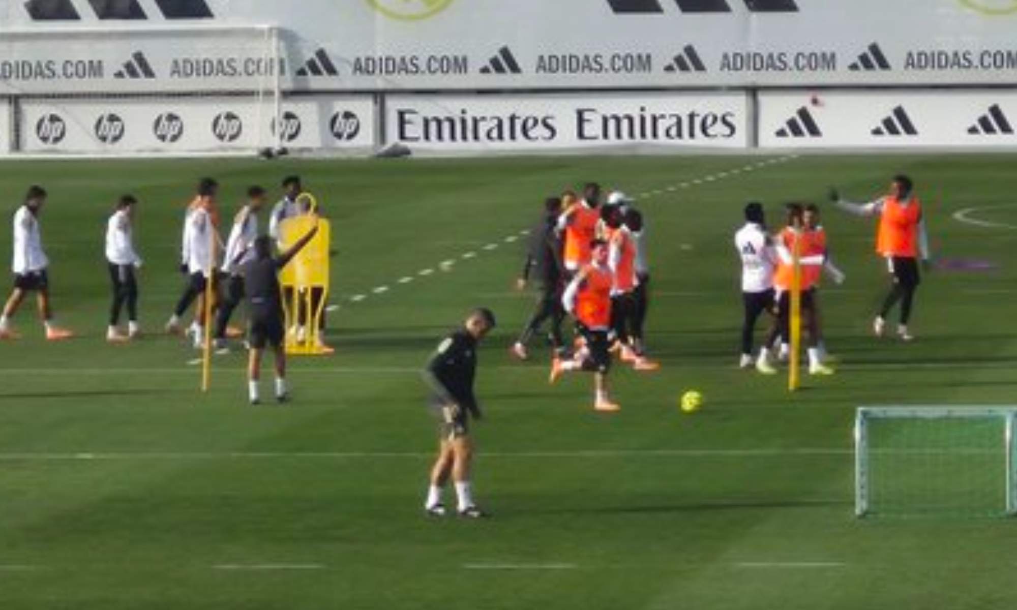 El Real Madrid se entrena en la previa al partido contra el Girona