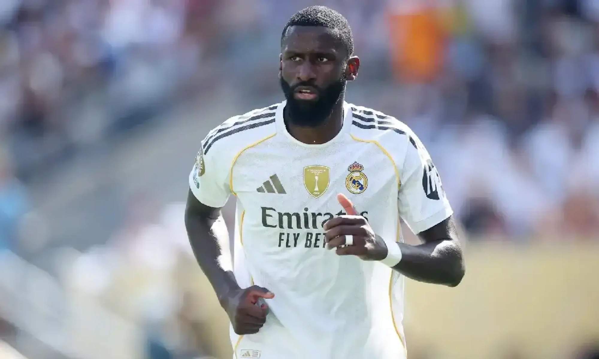 Antonio Rüdiger jugando un partido con el Real Madrid.