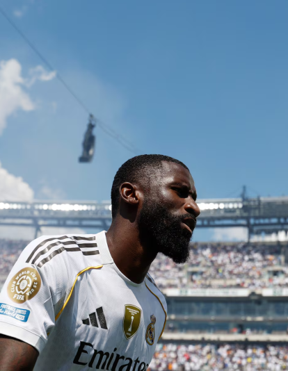 Antonio Rüdiger jugando un partido con el Real Madrid.