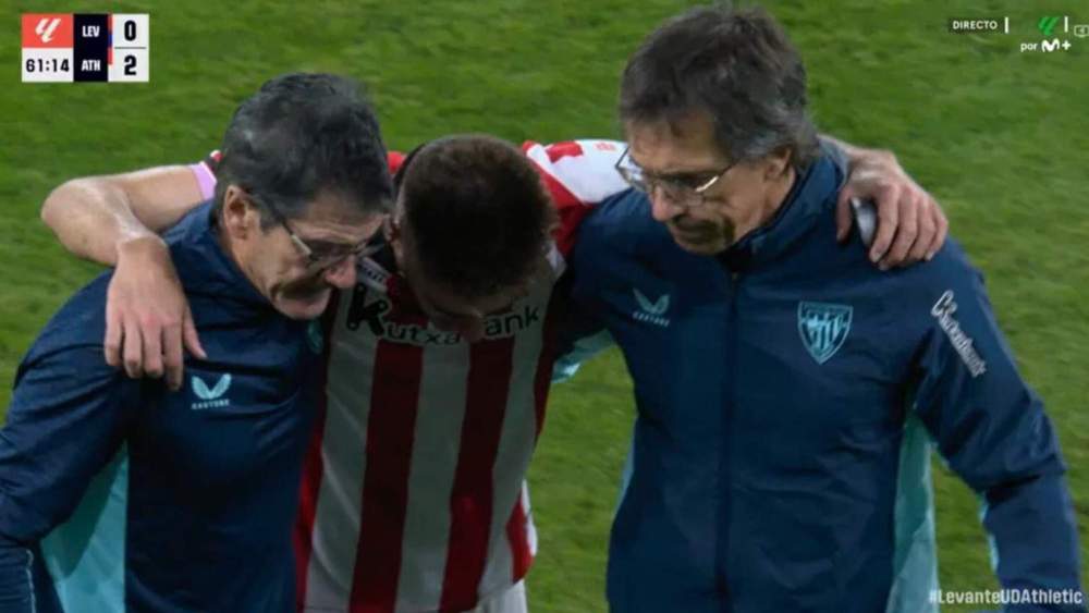 Robert Navarro se lesionó este sábado contra el Levante y será una importante baja para el Athletic Club en su enfrentamiento con el Real Madrid.