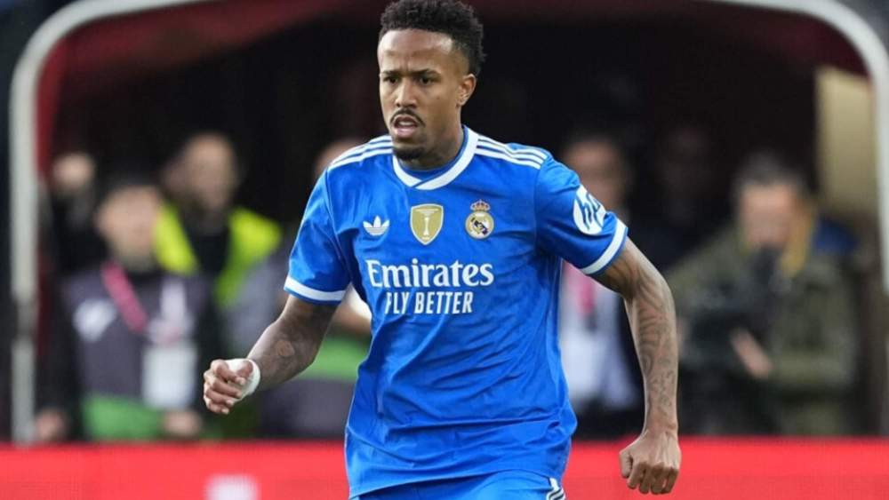 Éder Militao vuelve a ser titular con el Real Madrid tras su lesión muscular con Brasil durante el último 'parón'.