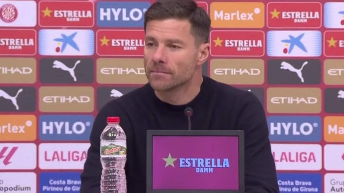 Xabi Alonso señala a De Burgos tras el empate en Girona: "Son jugadas decisivas" Xabi Alonso señala a De Burgos tras el empate en Girona: "Son jugadas decisivas"