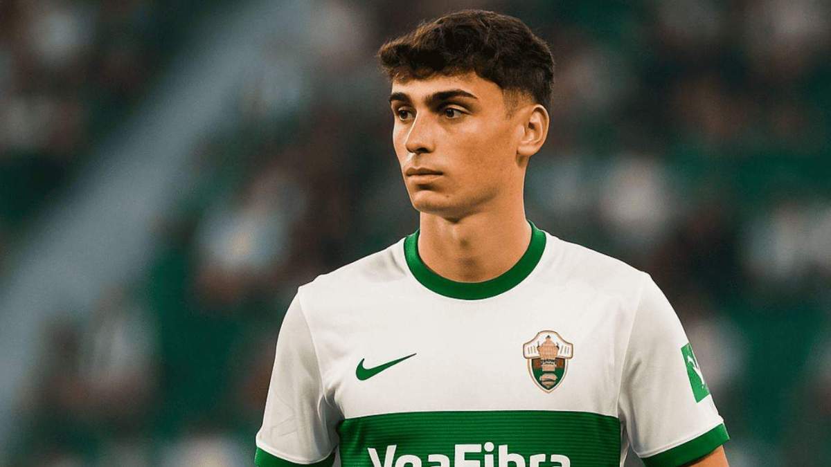 Rodrigo Mendoza durante un partido del Elche