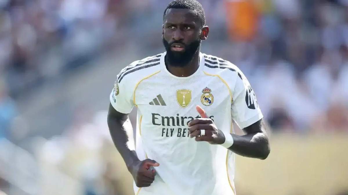 Antonio Rüdiger jugando un partido con el Real Madrid en el Mundial de Clubes. Antonio Rüdiger jugando un partido con el Real Madrid en el Mundial de Clubes.