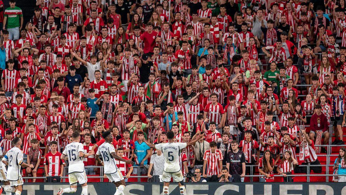 Bellingham celebrando su primer gol con el Real Madrid