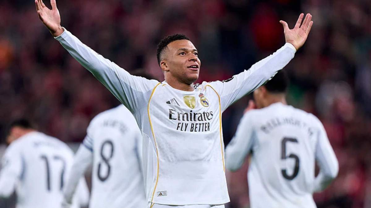 Kylian Mbappé, celebrando uno de los goles que marcó en San Mamés al Athletic Club. Kylian Mbappé, celebrando uno de los goles que marcó en San Mamés al Athletic Club.