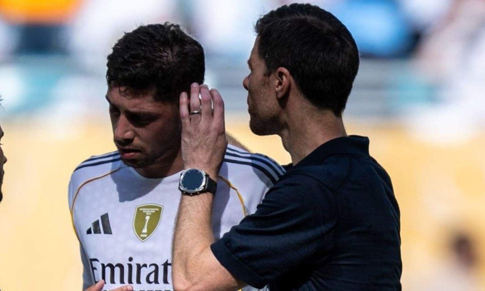 Xabi Alonso y Fede Valverde durante un partido del Real Madrid.