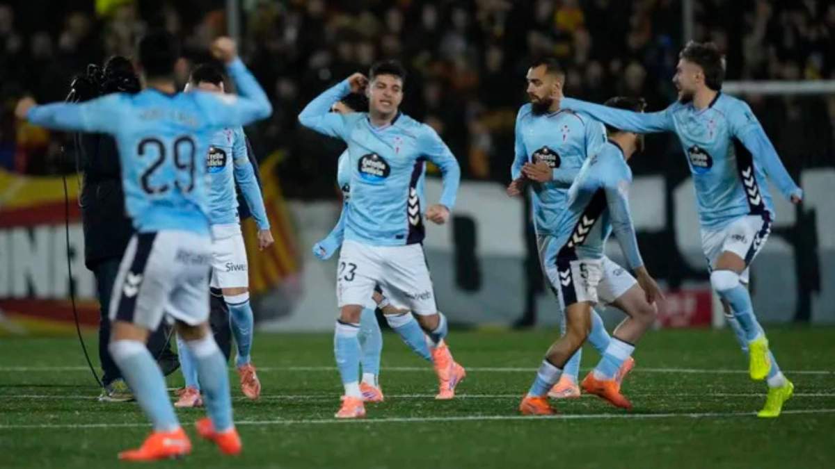 Jugadores del Celta celebrando el pase de ronda en la Copa