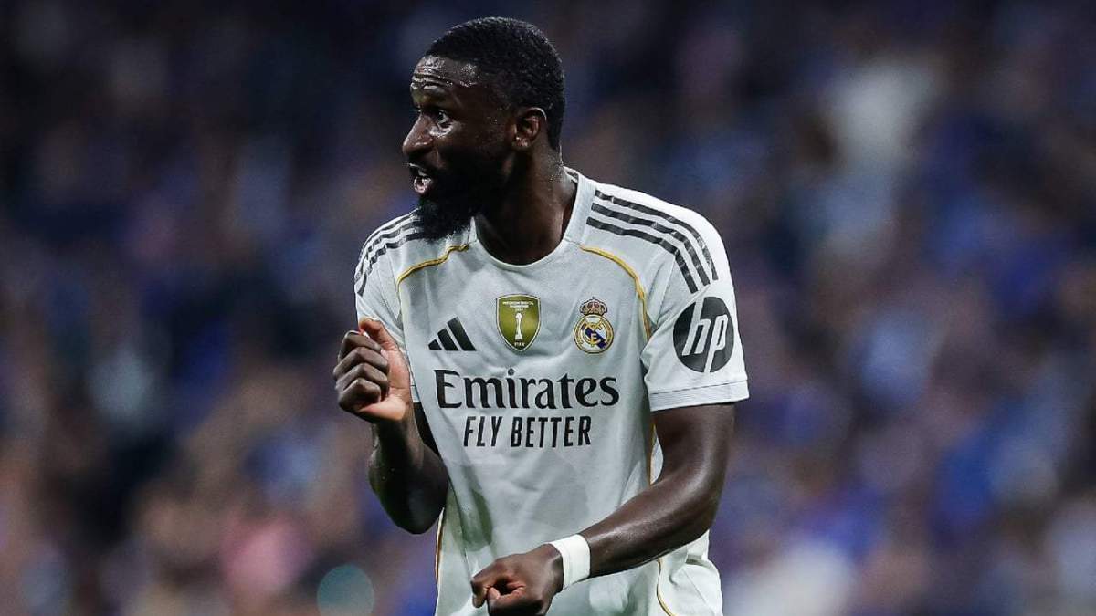 Antonio Rüdiger disputando un partido con el Real Madrid. 