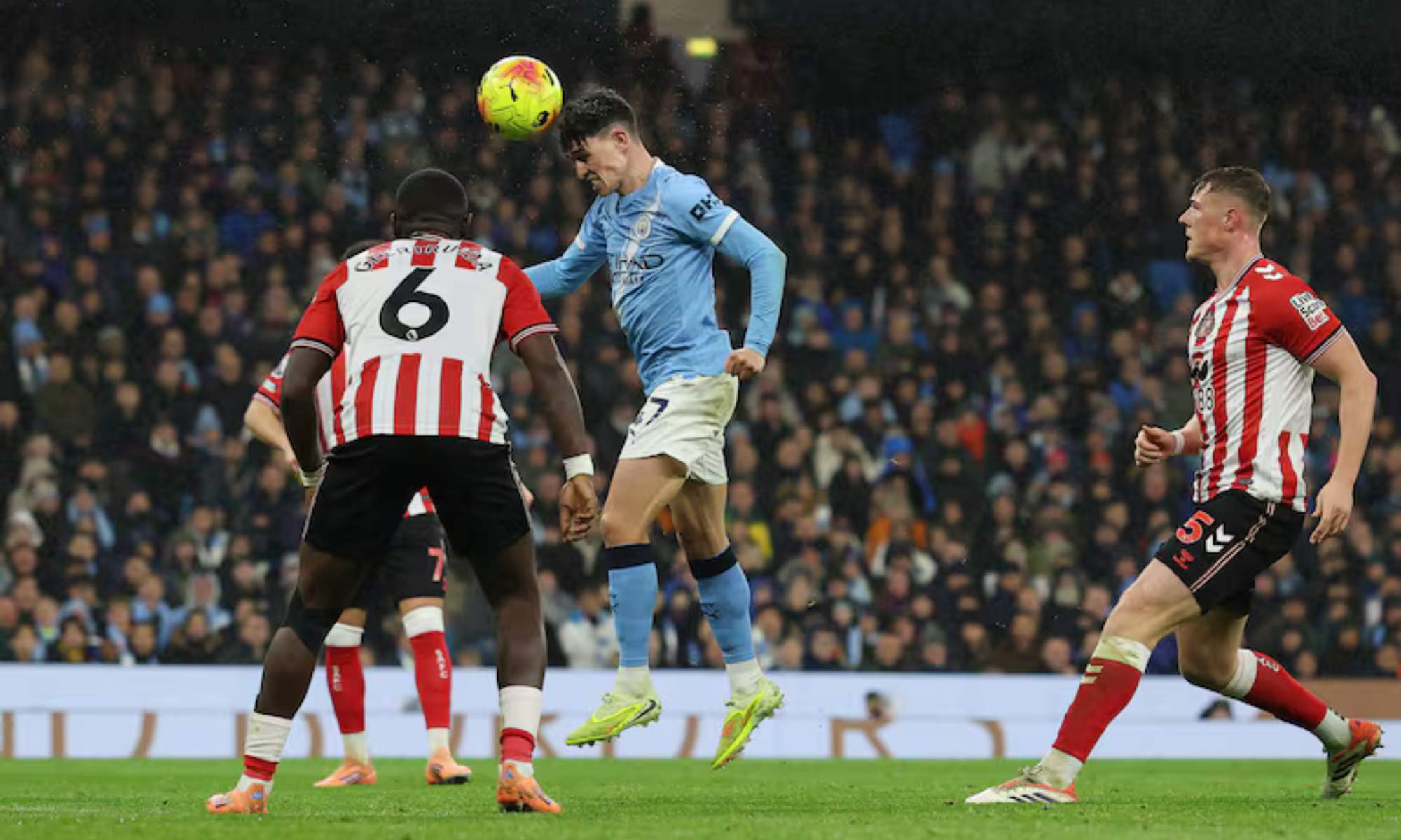 El Manchester City visitará la próxima semana el Santiago Bernabéu tras ganar este sábado en la Premier League al Sunderland.