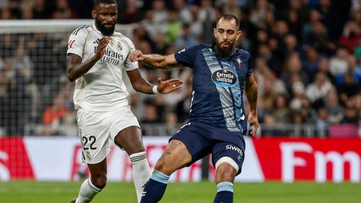 Antonio Rüdiger y Borja Iglesias, peleando por un balón en el encuentro entre el Real Madrid y el Celta de Vigo. Antonio Rüdiger y Borja Iglesias, peleando por un balón en el encuentro entre el Real Madrid y el Celta de Vigo.