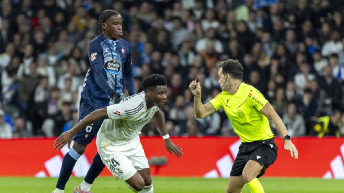 Tchouaméni atacando en un balón parado Tchouaméni atacando en un balón parado