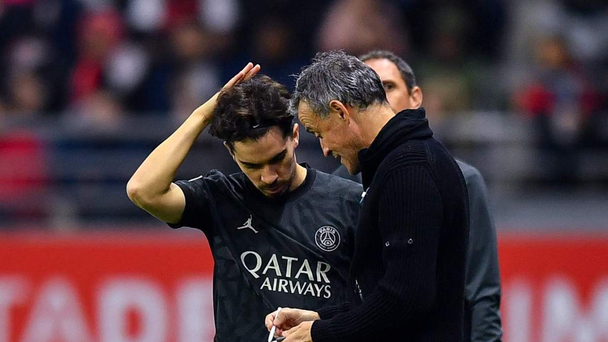 Vitinha, objetivo del Real Madrid, en un partido junto a Luis Enrique con el PSG Vitinha, objetivo del Real Madrid, en un partido junto a Luis Enrique con el PSG