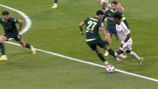 Posible penalti a Vini Posible penalti a Vini