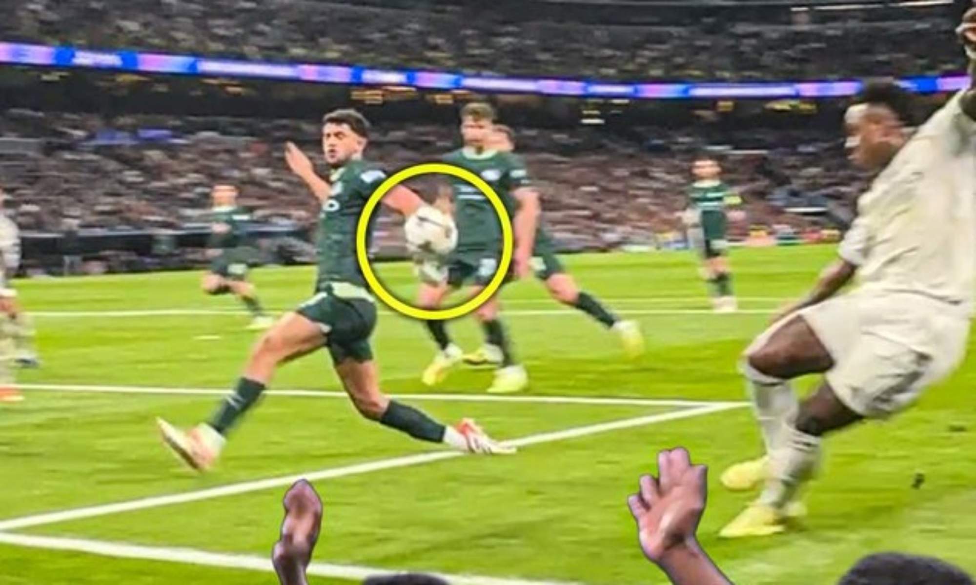 Turpin perjudicó al Real Madrid: se tragó dos penaltis muy claros