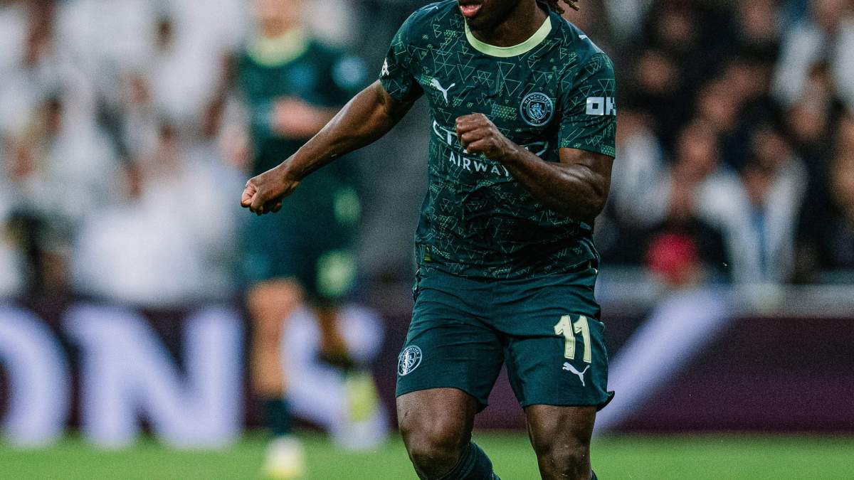 Doku jugando contra el Real Madrid. Doku jugando contra el Real Madrid.