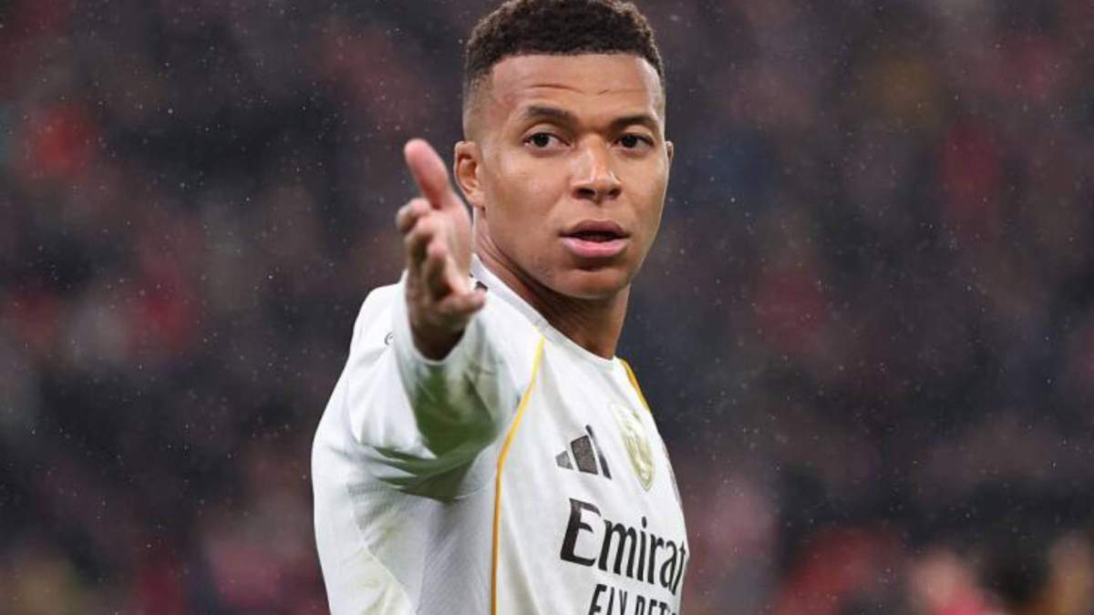 Kylian Mbappé jugando un partido con el Real Madrid. Kylian Mbappé jugando un partido con el Real Madrid.