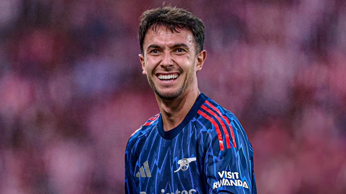 Martín Zubimendi en un partido con el Arsenal Martín Zubimendi en un partido con el Arsenal