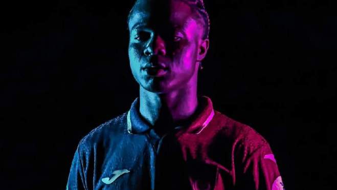 Christ Inao Oulaï al fichar por su nuevo equipo. Christ Inao Oulaï al fichar por su nuevo equipo.