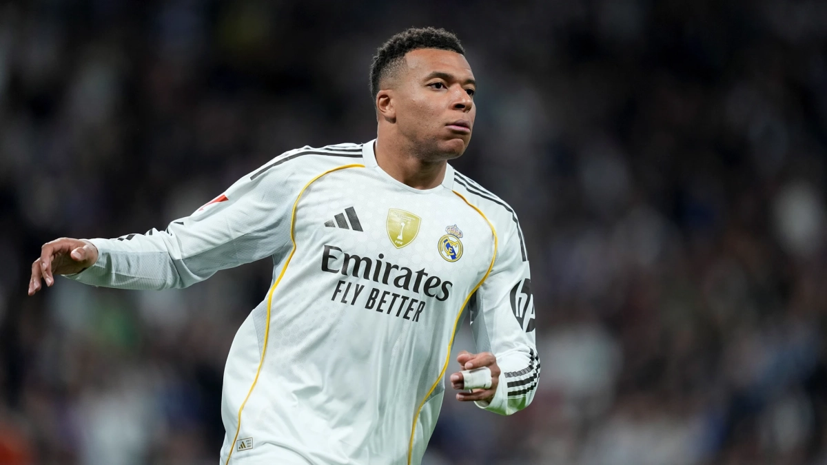 Kylian Mbappé jugando un partido con el Real Madrid. Kylian Mbappé jugando un partido con el Real Madrid.