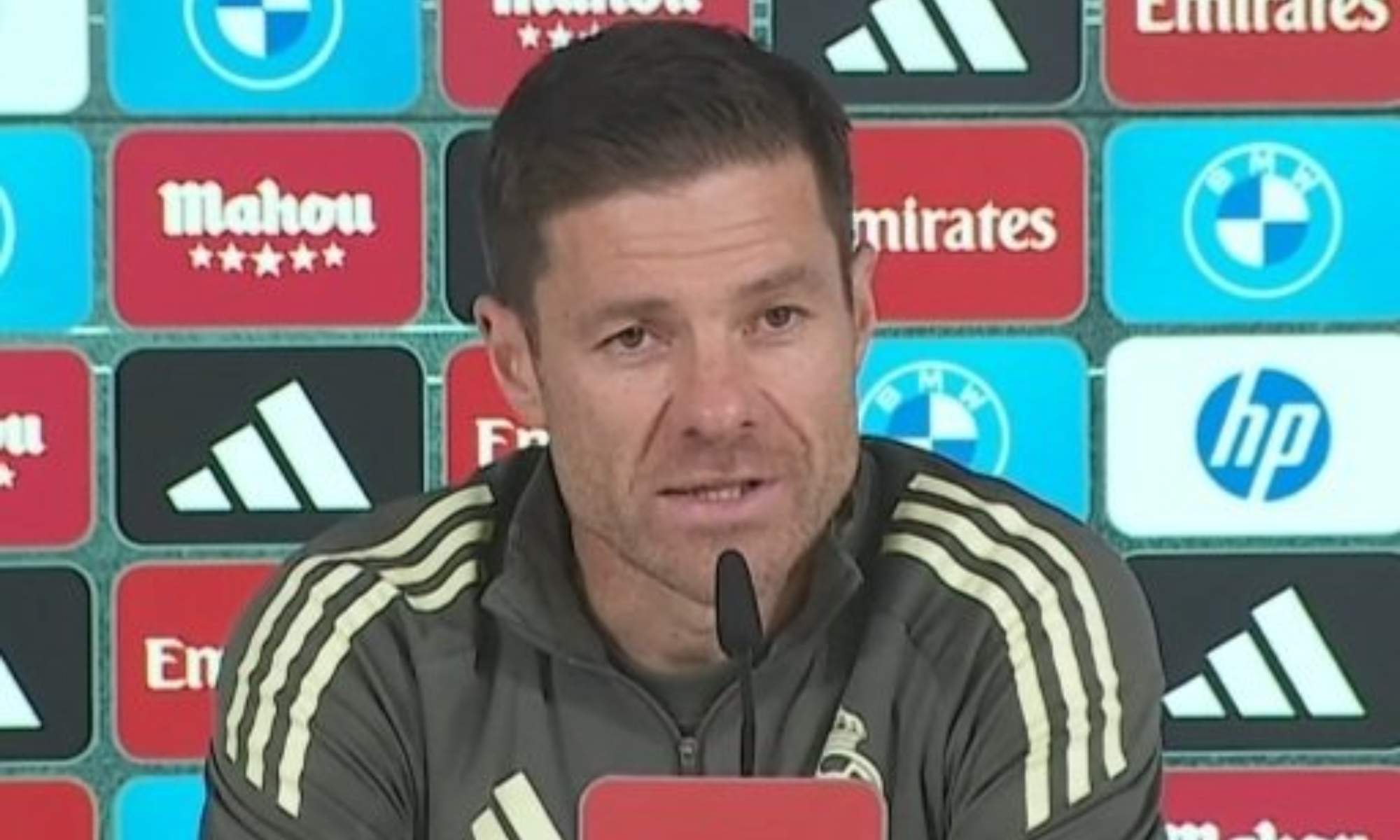 Xabi Alonso confirma que Mbappé está disponible y habla sobre Arbeloa