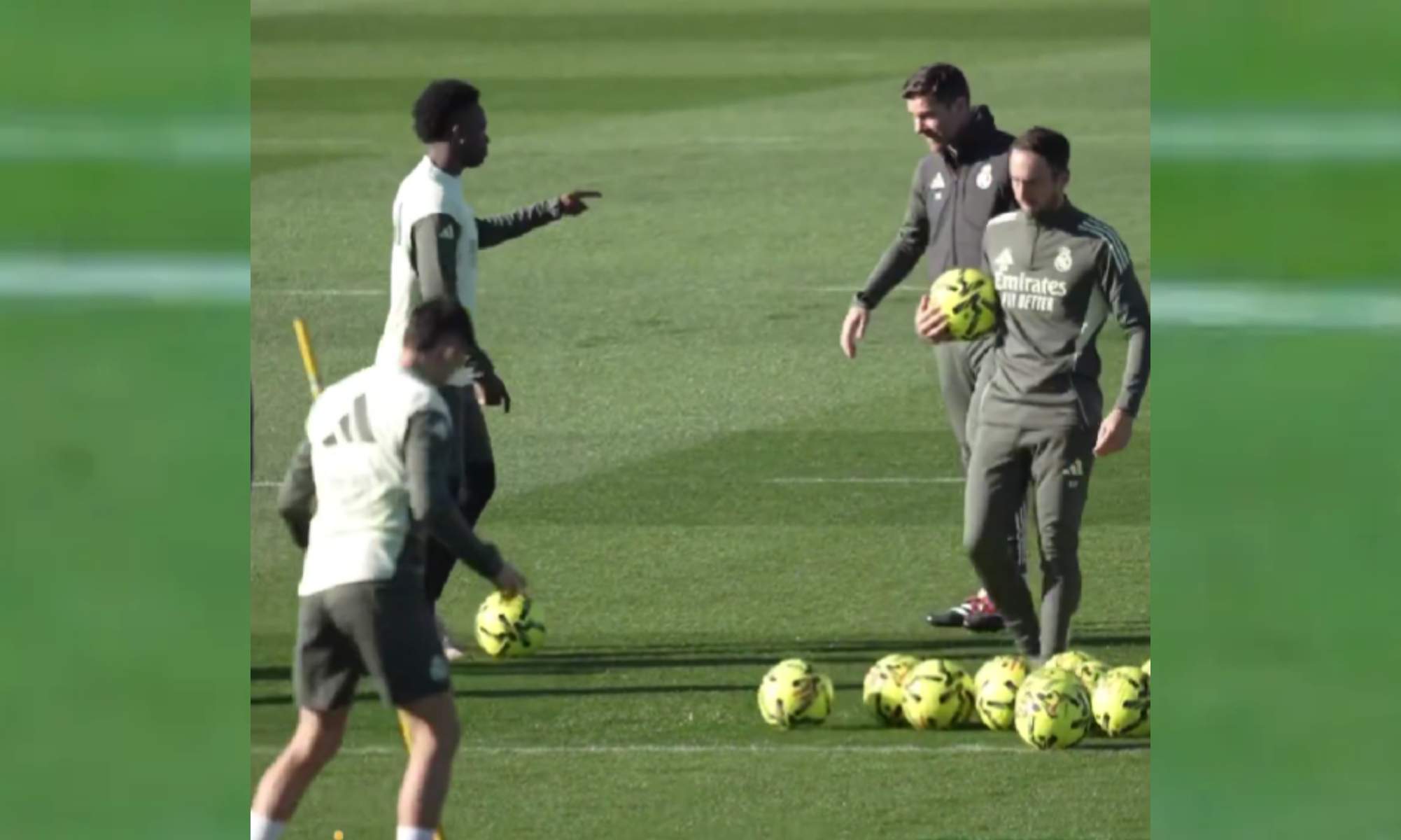 El gesto de Vinicius y Xabi Alonso