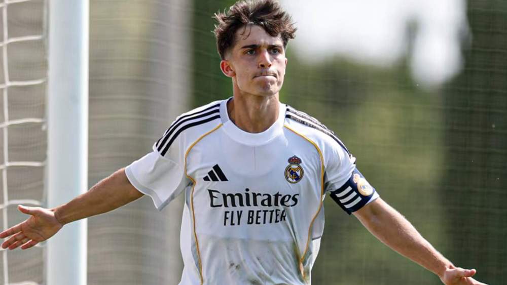 Manuel Ángel, celebrando un gol con el Castilla durante un partido de esta temporada. Manuel Ángel, celebrando un gol con el Castilla durante un partido de esta temporada.