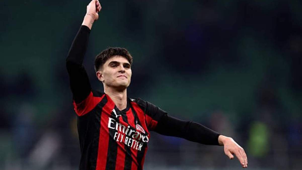 Davide Bartesaghi celebrando una victoria del Milan Davide Bartesaghi celebrando una victoria del Milan