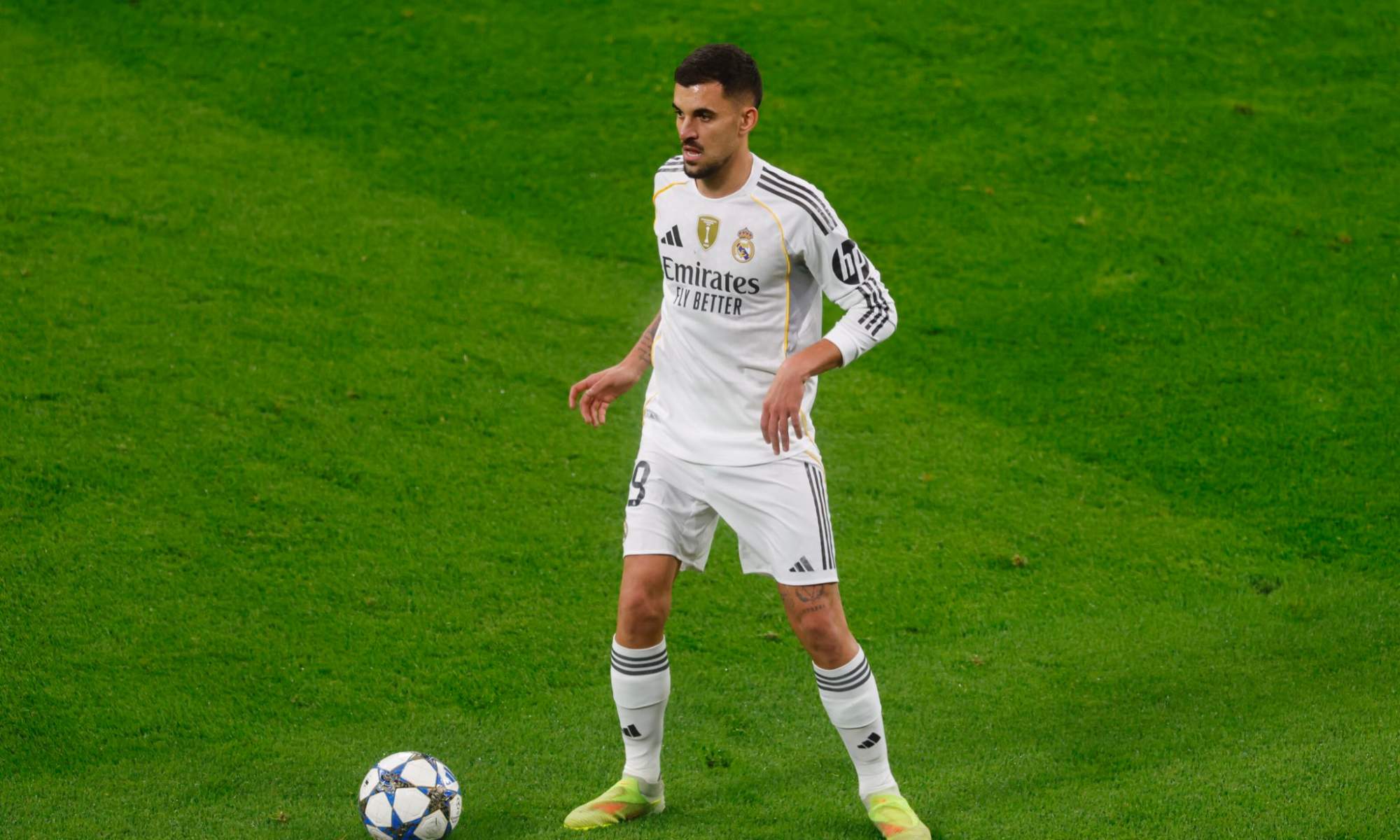 Dani Ceballos tiene difícil continuar en el Real Madrid.