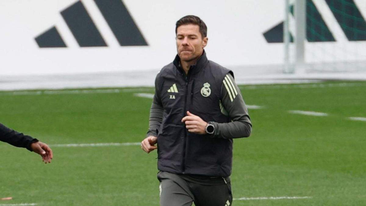Xabi Alonso en un entrenamiento del Real Madrid.