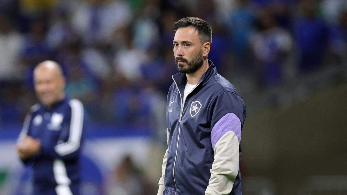 Davide Ancelotti entrenando al Botafogo. Davide Ancelotti entrenando al Botafogo.
