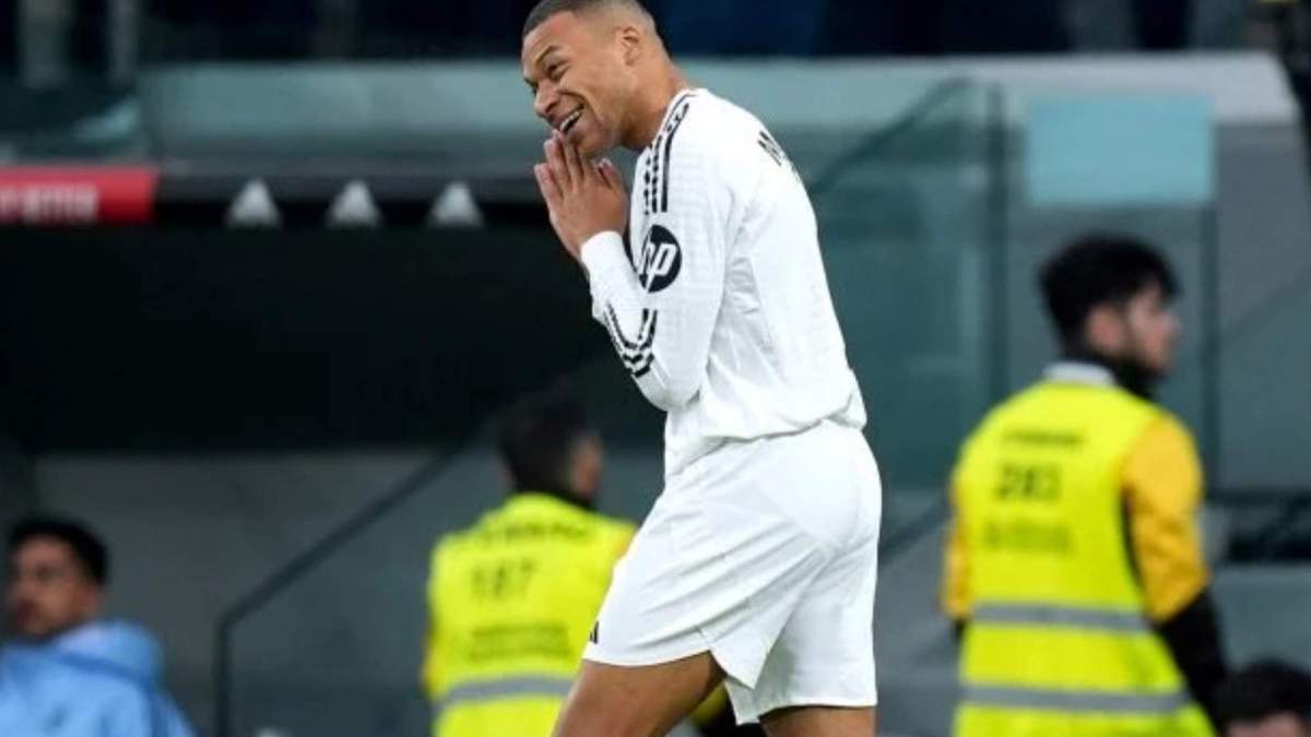 Mbappé celebrando un gol ante el Sevilla en el Bernabéu