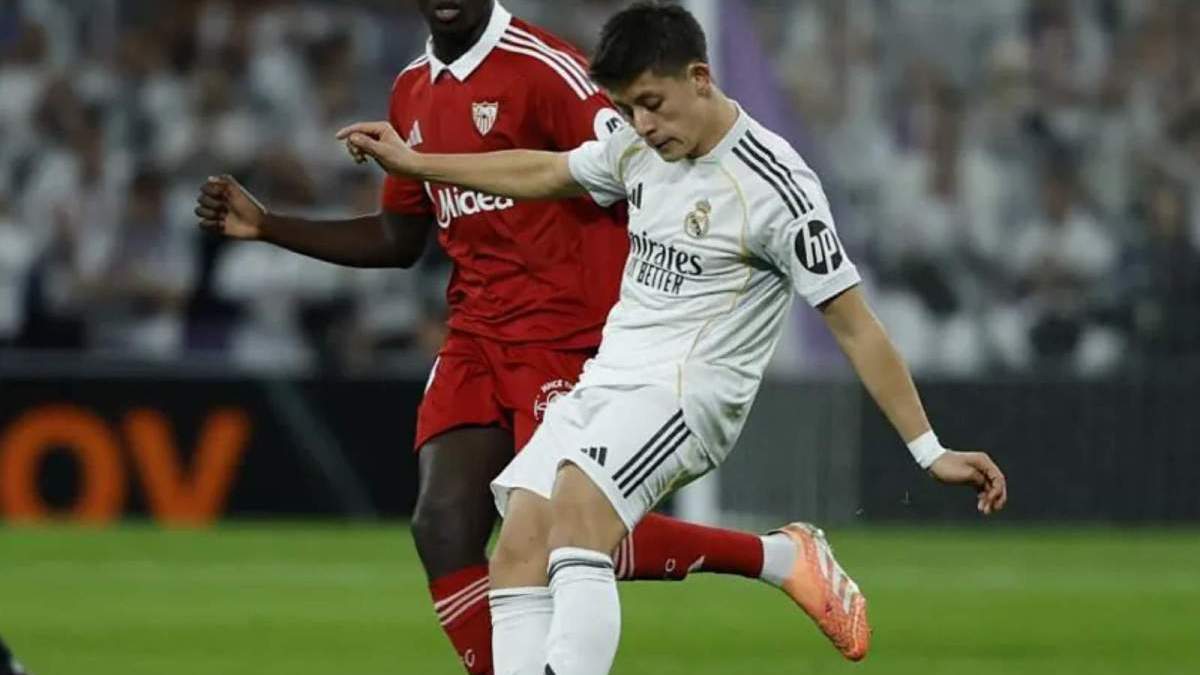 Arda Güler durante el partido contra el Sevilla