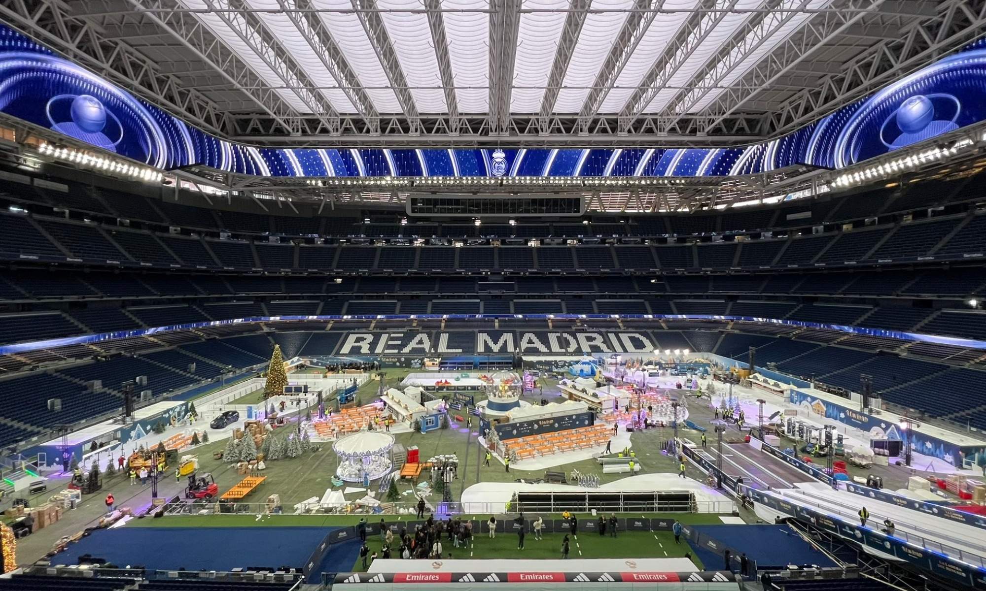 La nueva obra del Bernabéu en Navidad incluye la bola de nieve más grande del mundo