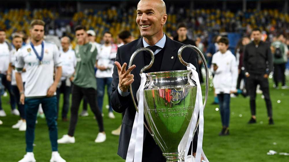 Zinedine Zidane ganó tres Champions como entrenador del Real Madrid. Zinedine Zidane ganó tres Champions como entrenador del Real Madrid.