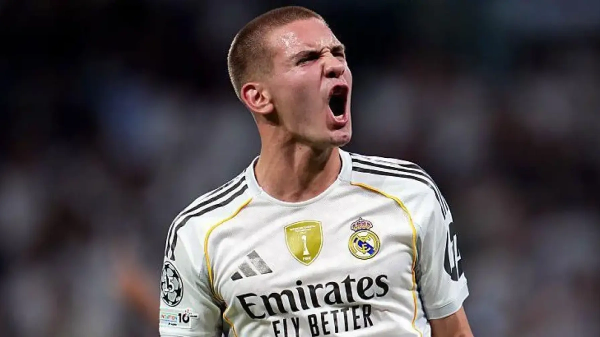 Franco Mastantuono celebrando un gol con el Real Madrid.
