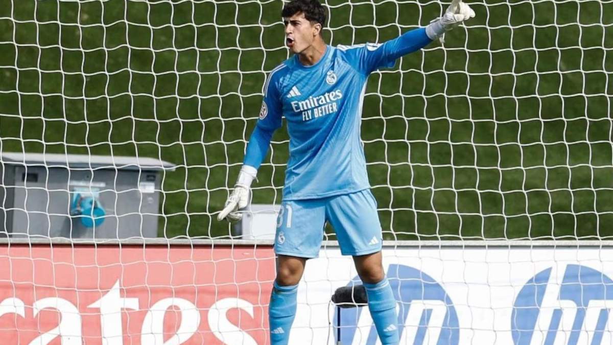 Javi Navarro da el salto al Real Madrid C