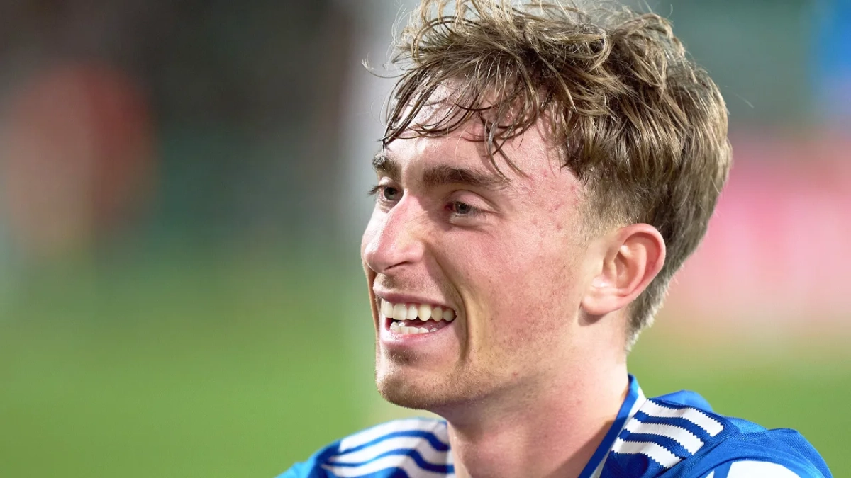 Dean Huijsen jugando un partido con el Real Madrid. Dean Huijsen jugando un partido con el Real Madrid.