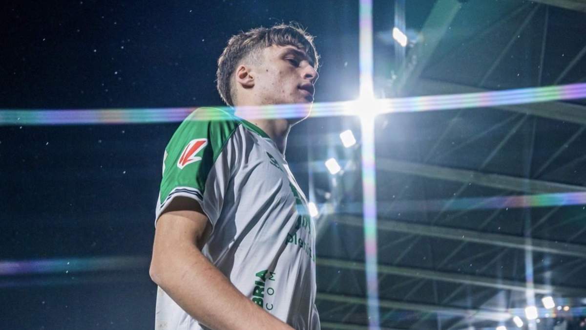 Jorge Salinas en un partido del Racing de Santander 